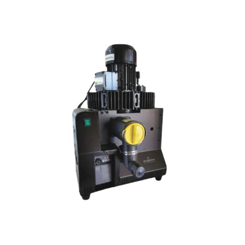 B900